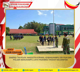 SINERGI TNI-POLRI: ANGGOTA KORAMIL 02/BANUHAMPU SEI PUA DAN POLSEK BANUHAMPU LATIH PASKIBRA TINGKAT KECAMATAN