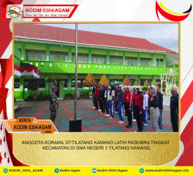 ANGGOTA KORAMIL 07/TILATANG KAMANG LATIH PASKIBRA TINGKAT KECAMATAN DI SMA NEGERI 1 TILATANG KAMANG